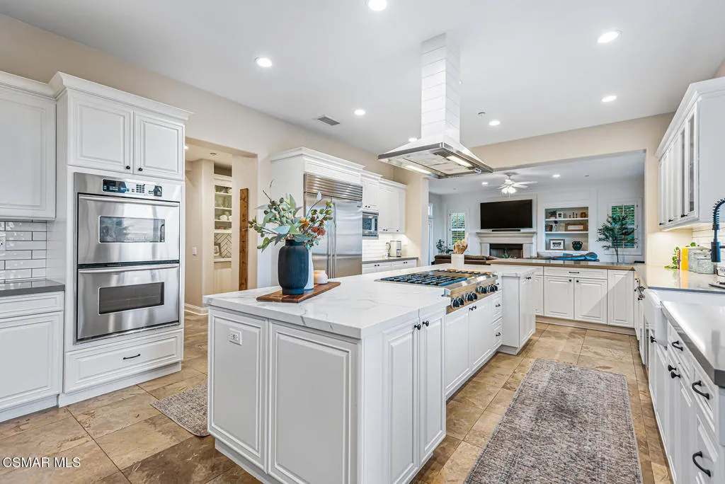 457 Vineyard Drive, Simi Valley, California 93065 home-pic-11