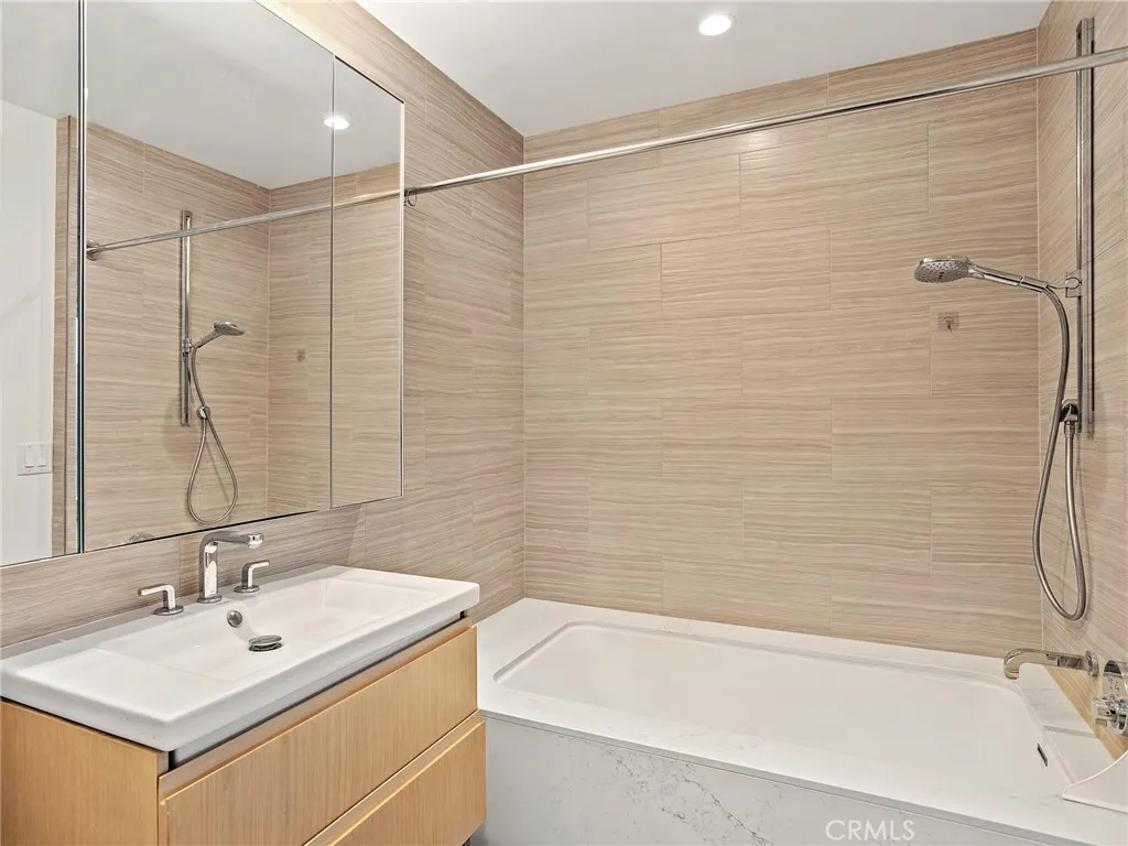 877 Francisco Street 4106, Los Angeles, California 90017 home-pic-32