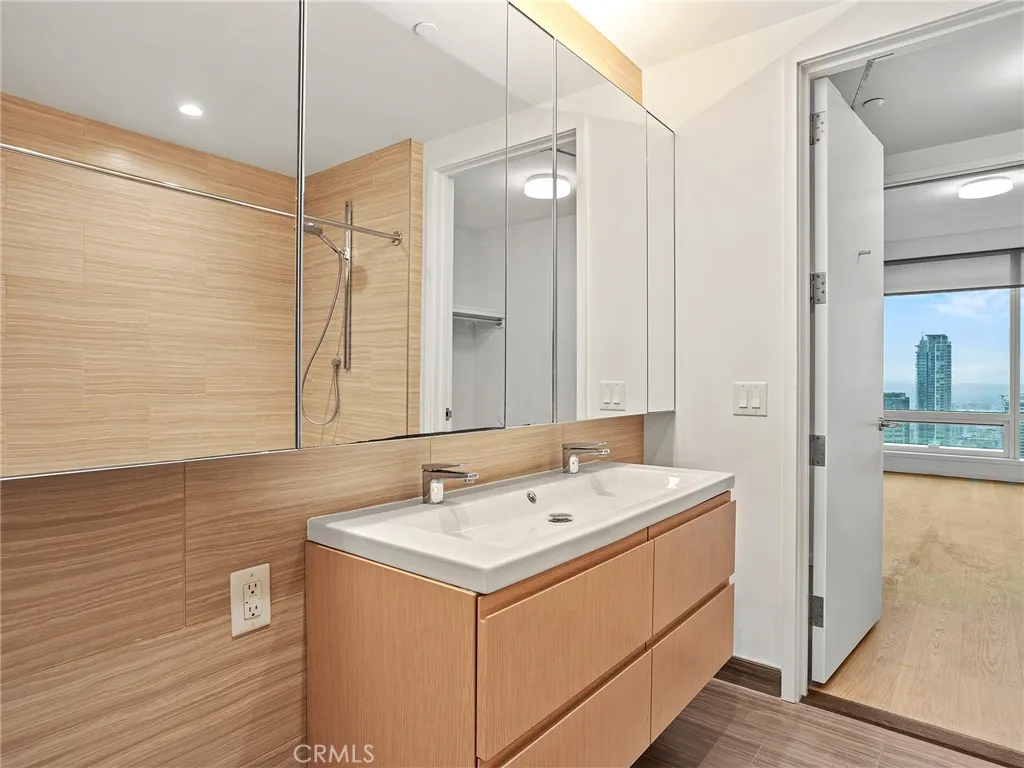 877 Francisco Street 4106, Los Angeles, California 90017 home-pic-29