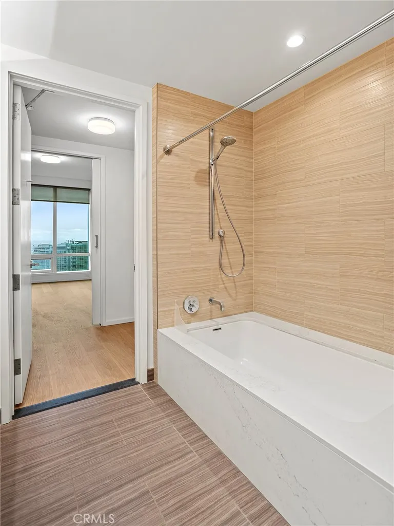 877 Francisco Street 4106, Los Angeles, California 90017 home-pic-30