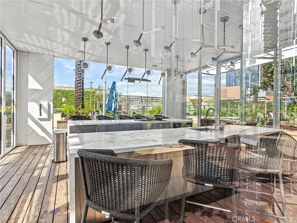 877 Francisco Street 4106, Los Angeles, California 90017 home-pic-49