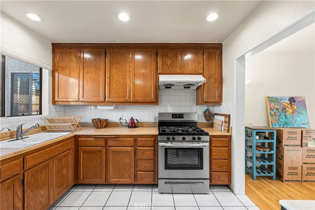 5431 Cartwright, North Hollywood, California 91601 home-pic-22