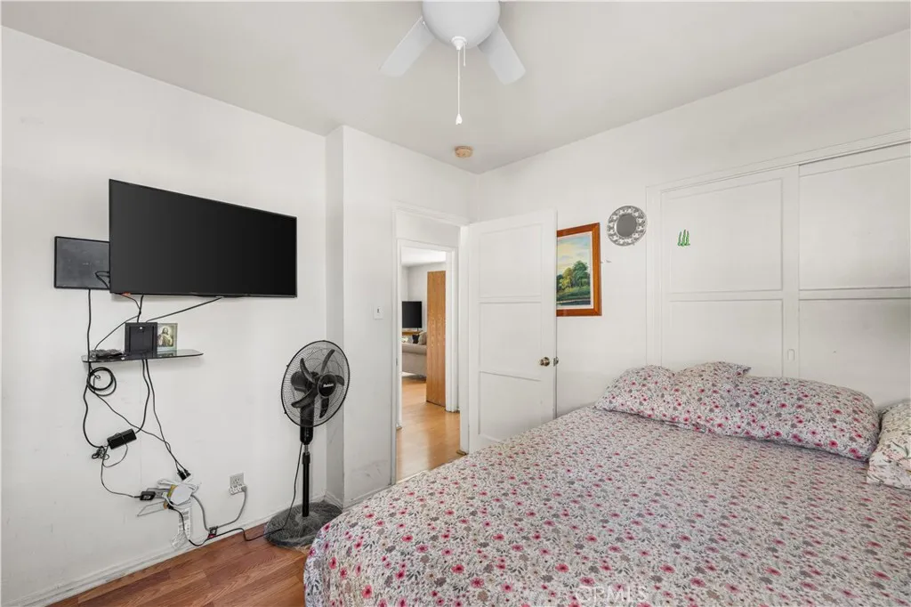 5431 Cartwright, North Hollywood, California 91601 home-pic-11