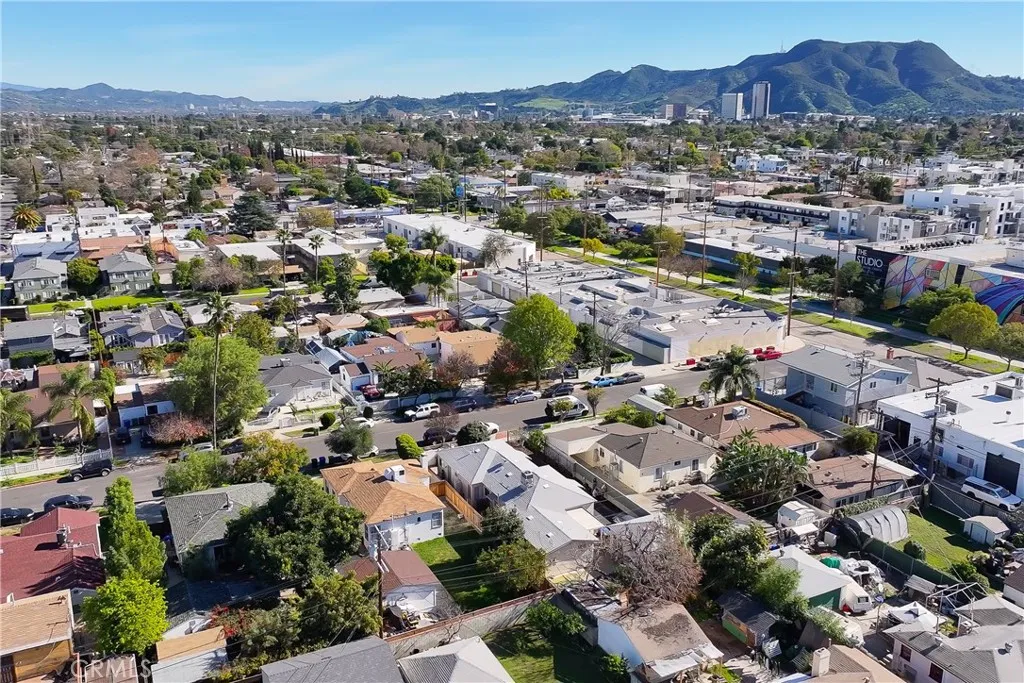 5431 Cartwright, North Hollywood, California 91601 home-pic-51