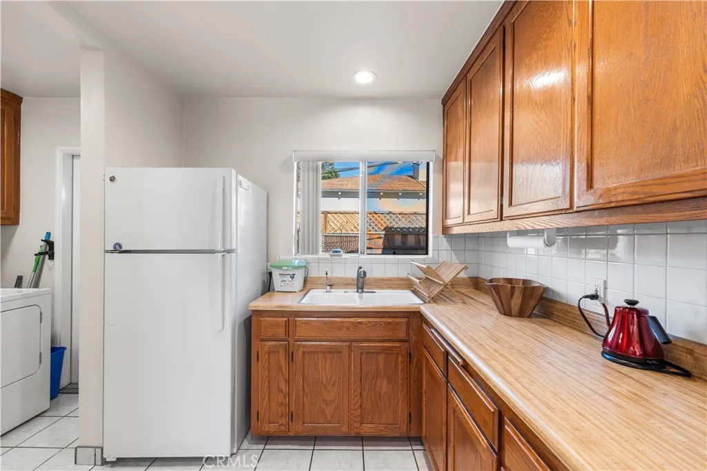 5431 Cartwright, North Hollywood, California 91601 home-pic-24