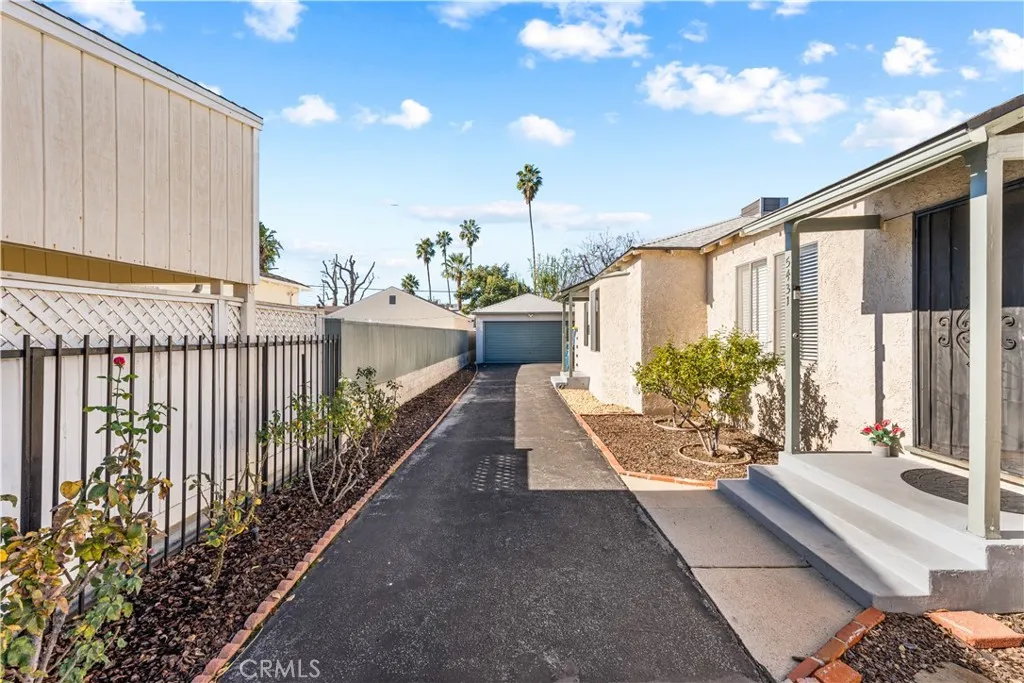 5431 Cartwright, North Hollywood, California 91601 home-pic-38
