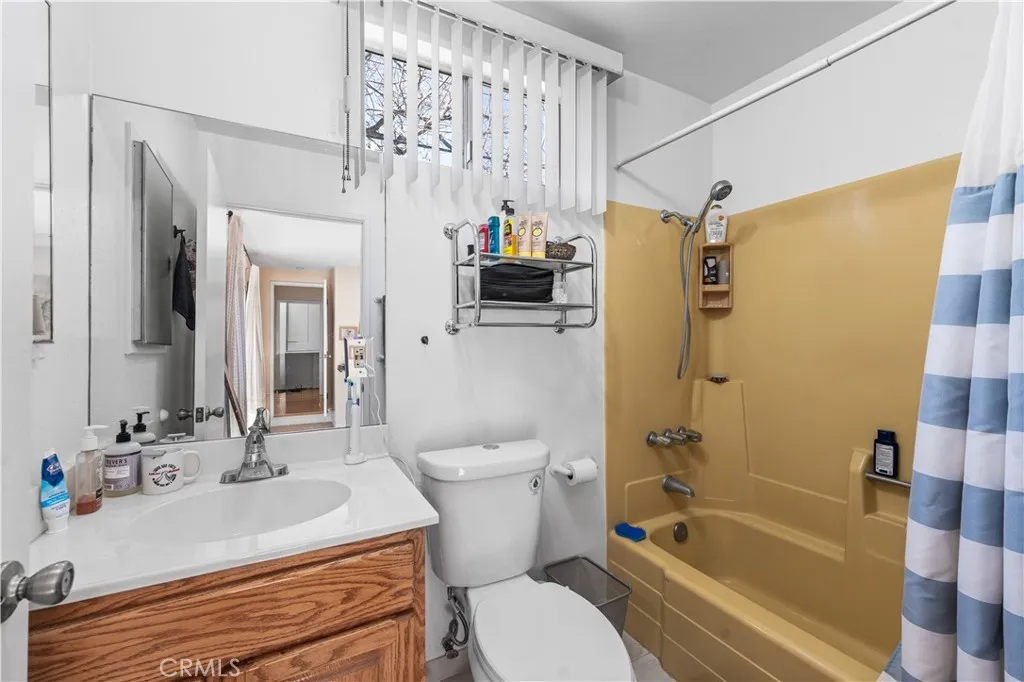 5431 Cartwright, North Hollywood, California 91601 home-pic-32