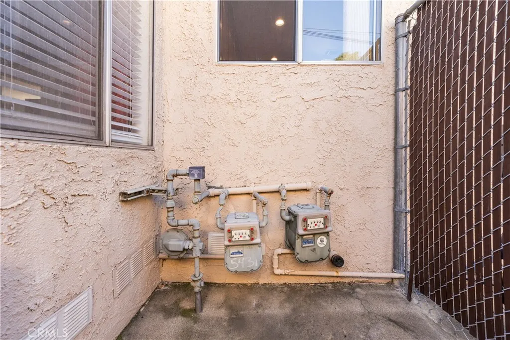 5431 Cartwright, North Hollywood, California 91601 home-pic-46