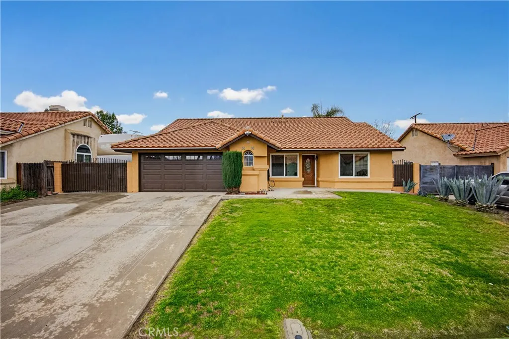 252 Noga Avenue, San Jacinto, California 92582 home-pic-1