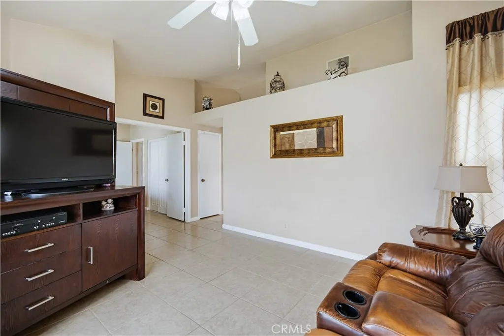 252 Noga Avenue, San Jacinto, California 92582 home-pic-6