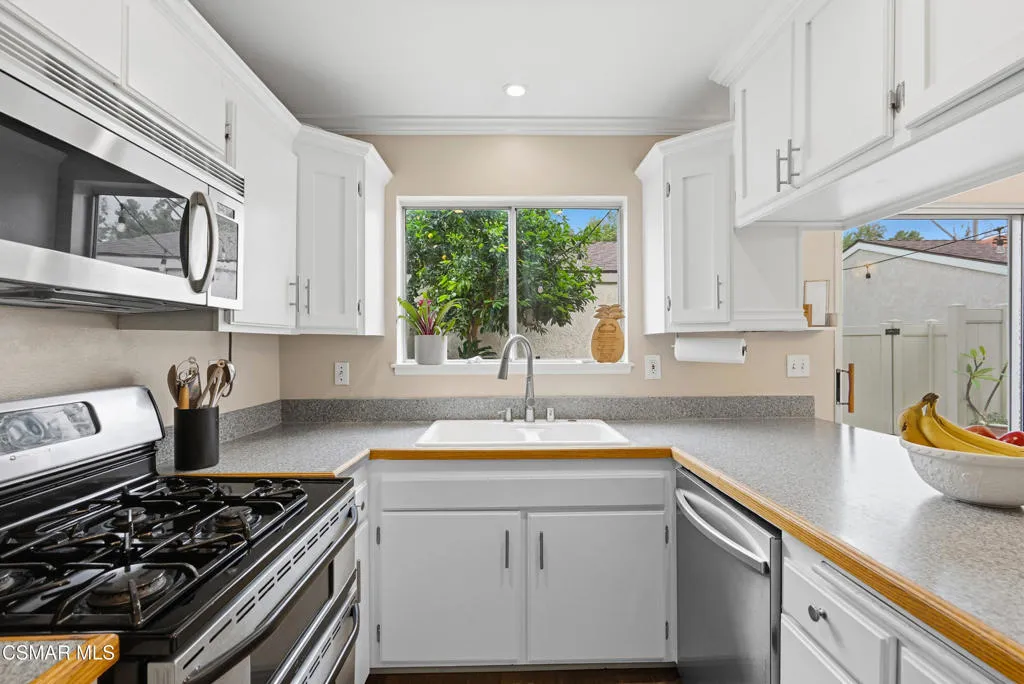 14913 Campus Park Drive B, Moorpark, California 93021 home-pic-6