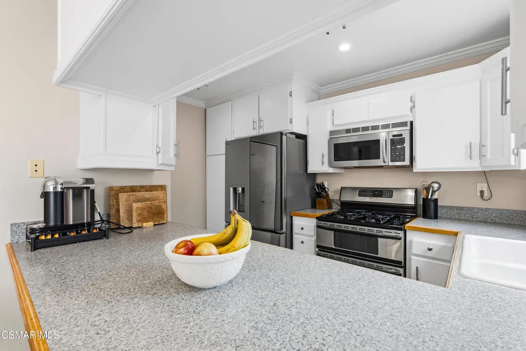 14913 Campus Park Drive B, Moorpark, California 93021 home-pic-7