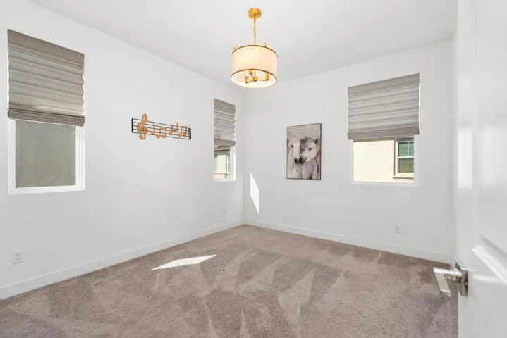 31_12000908_186305_186305-EI-124