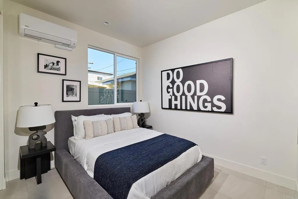 3905 Haines, San Diego, California 92109 home-pic-19