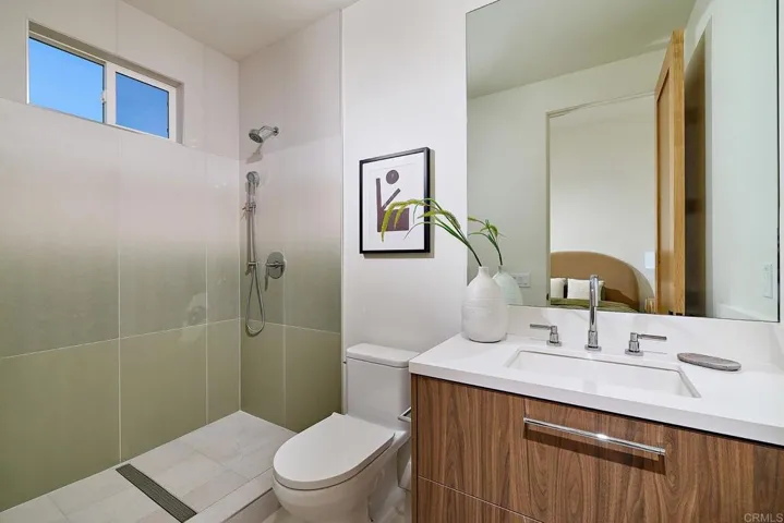 2/2 Primary Bath 1