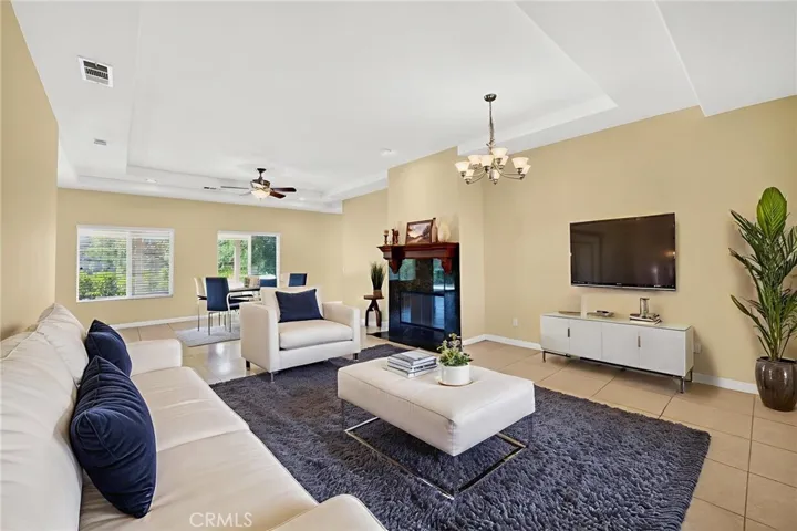 39475 Bruce Ln. living room virtually staged