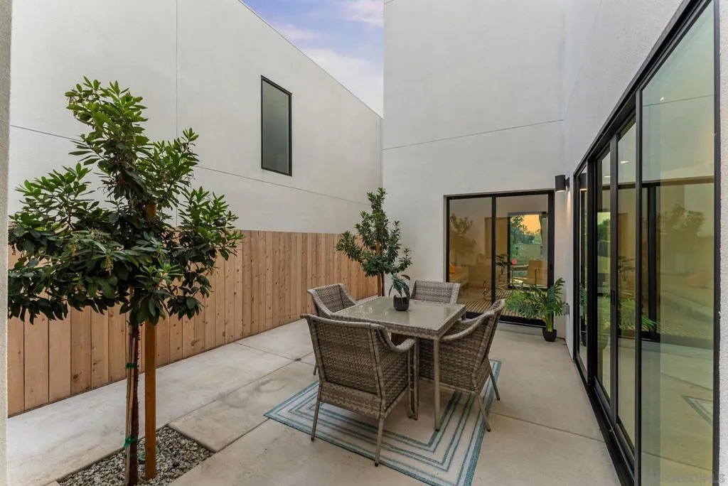 3653 Wilson Ave, San Diego, California 92104 home-pic-11