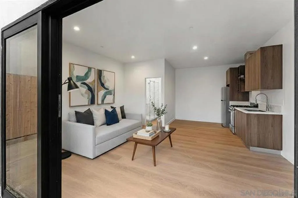 3653 Wilson Ave, San Diego, California 92104 home-pic-60