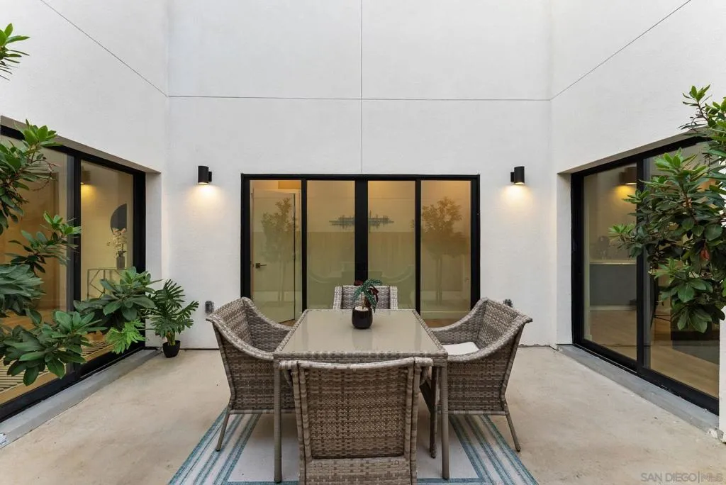 3653 Wilson Ave, San Diego, California 92104 home-pic-10