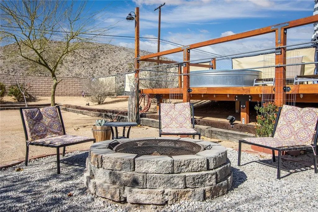 62110 Crestview Drive, Joshua Tree, California 92252 home-pic-32