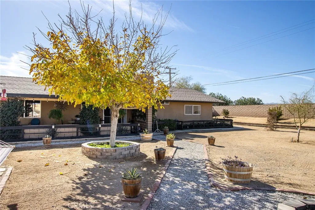 62110 Crestview Drive, Joshua Tree, California 92252 home-pic-33