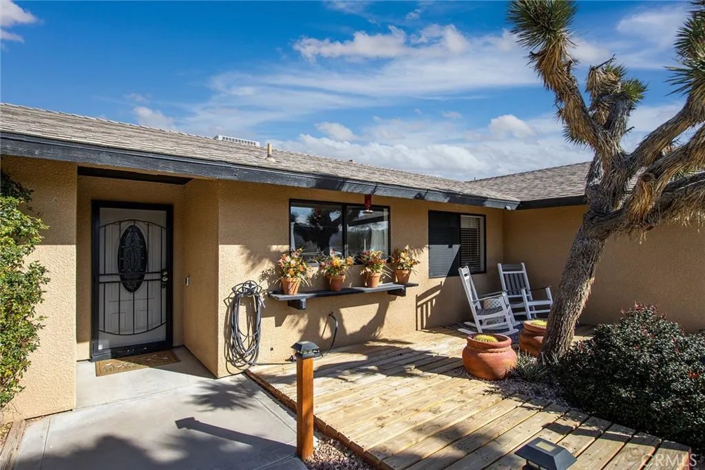 62110 Crestview Drive, Joshua Tree, California 92252 home-pic-5