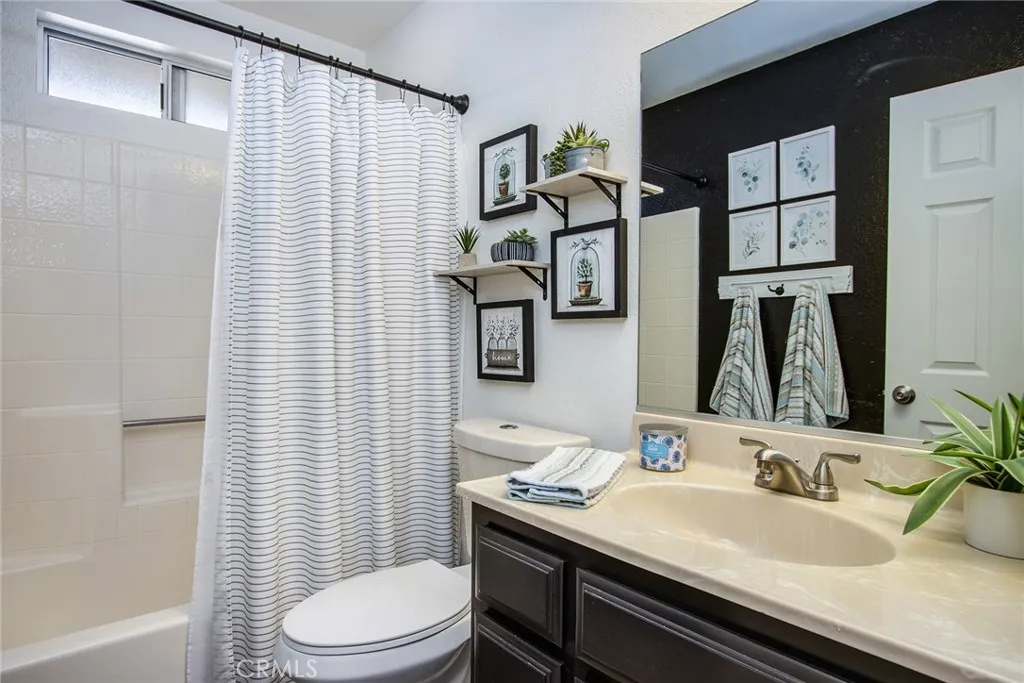 62110 Crestview Drive, Joshua Tree, California 92252 home-pic-24
