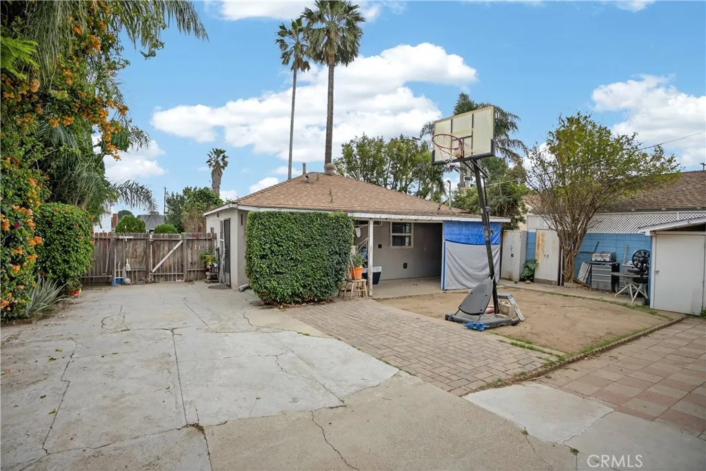 13513 Sayre, Sylmar, California 91342 home-pic-21