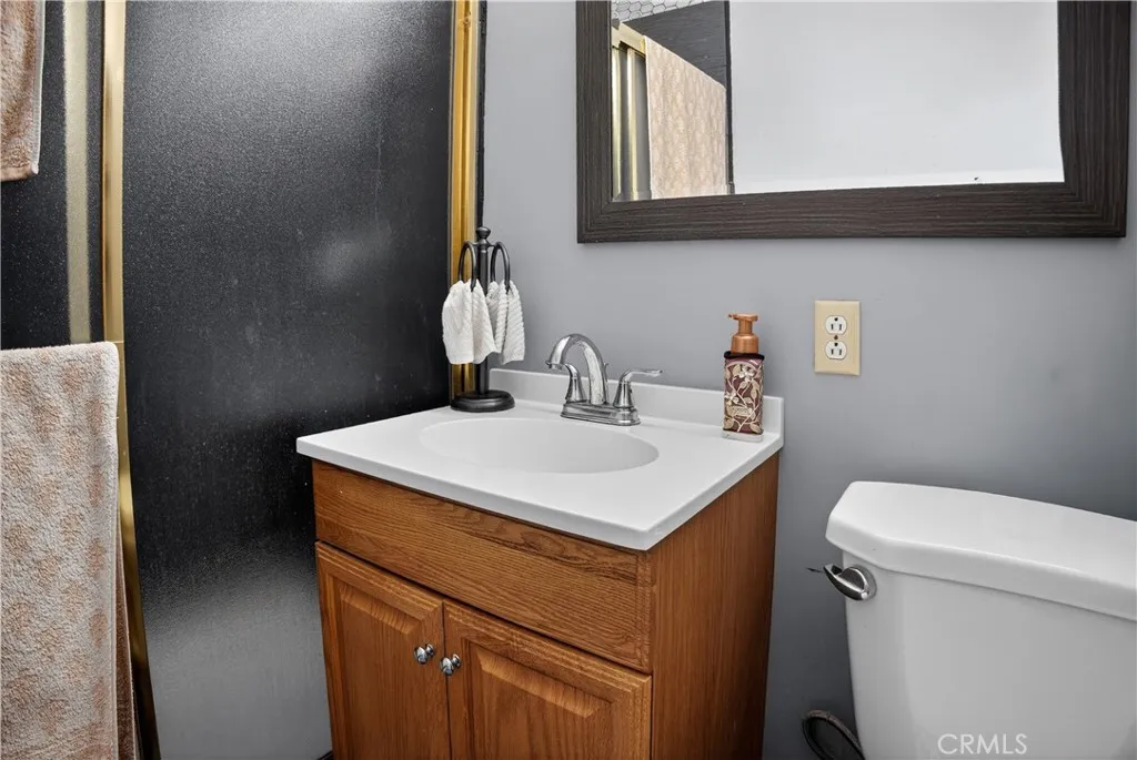 13513 Sayre, Sylmar, California 91342 home-pic-15