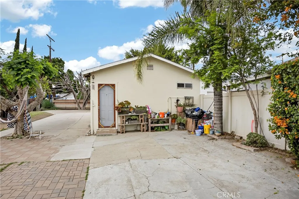 13513 Sayre, Sylmar, California 91342 home-pic-20