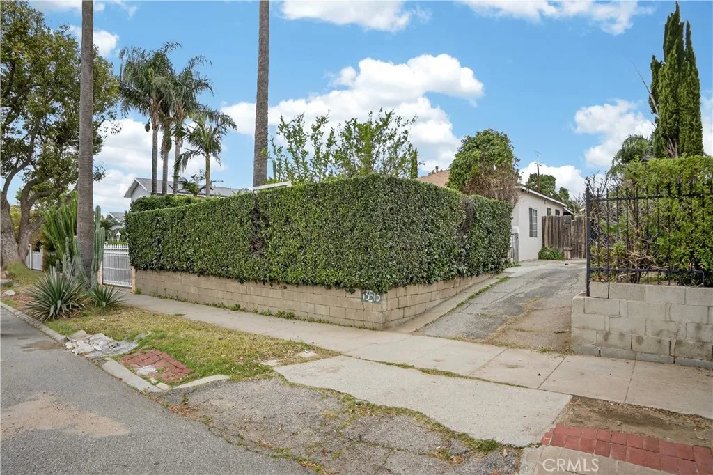 13513 Sayre, Sylmar, California 91342 home-pic-29