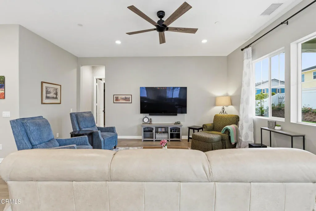 29_126 wisteria st-27
