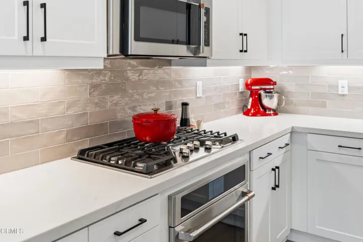 34_126 wisteria st-32