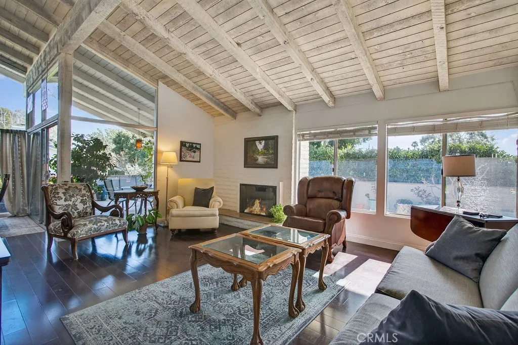 517 Gorgonia, Newport Beach, California 92660 home-pic-4