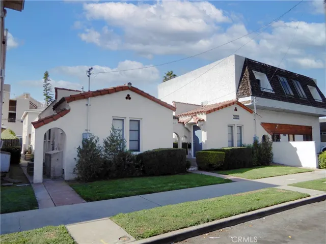 1117 1125 Loma, Long Beach, California 90804