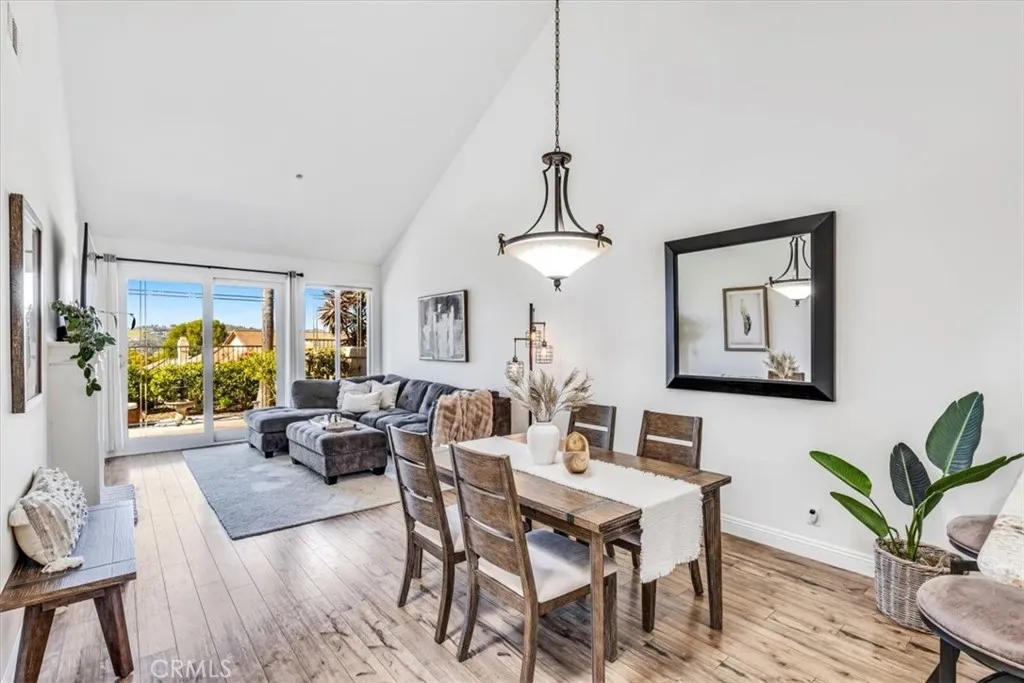 27317 Paseo Placentia, San Juan Capistrano, California 92675 home-pic-3