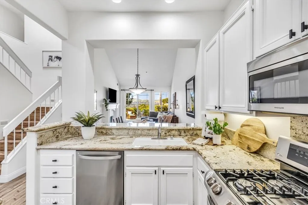 27317 Paseo Placentia, San Juan Capistrano, California 92675 home-pic-13