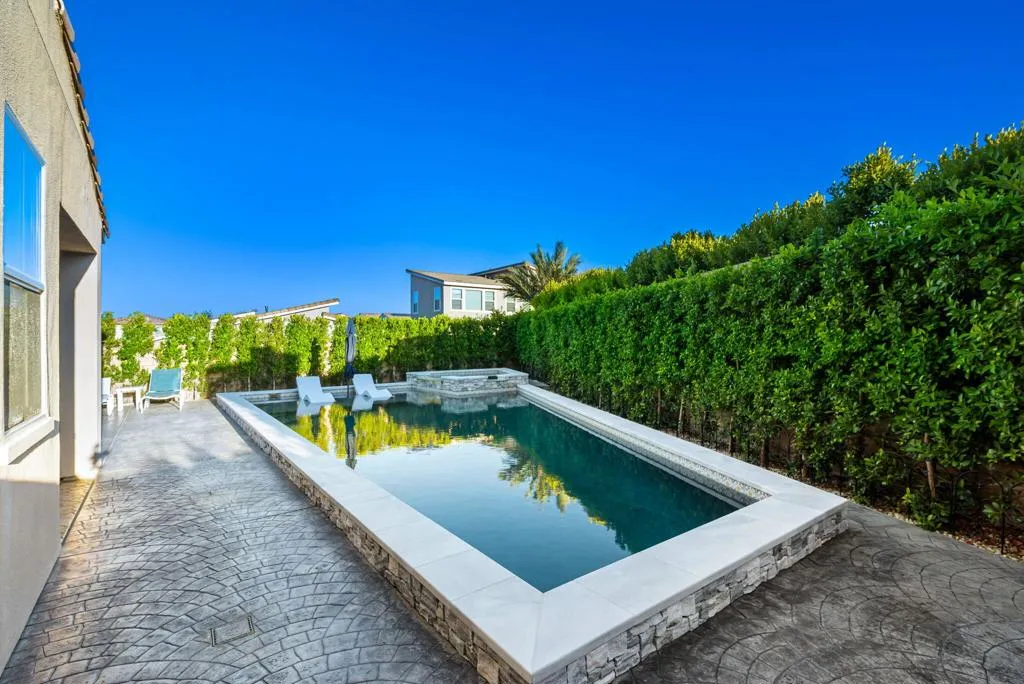 36002 Bertain Drive, Palm Desert, California 92211 home-pic-34