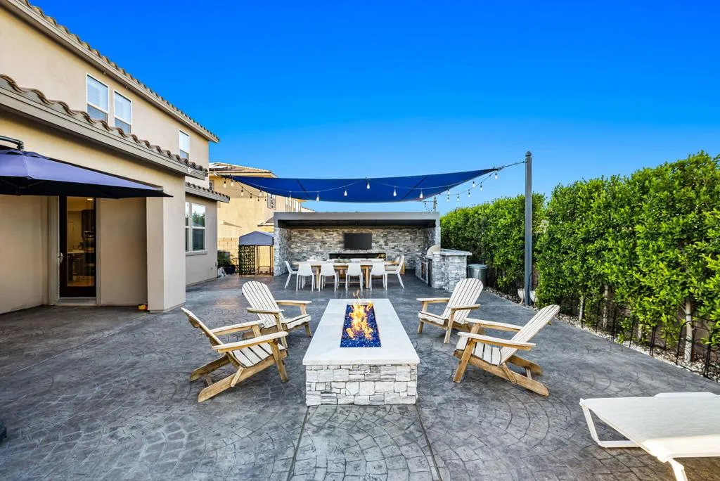 36002 Bertain Drive, Palm Desert, California 92211 home-pic-32