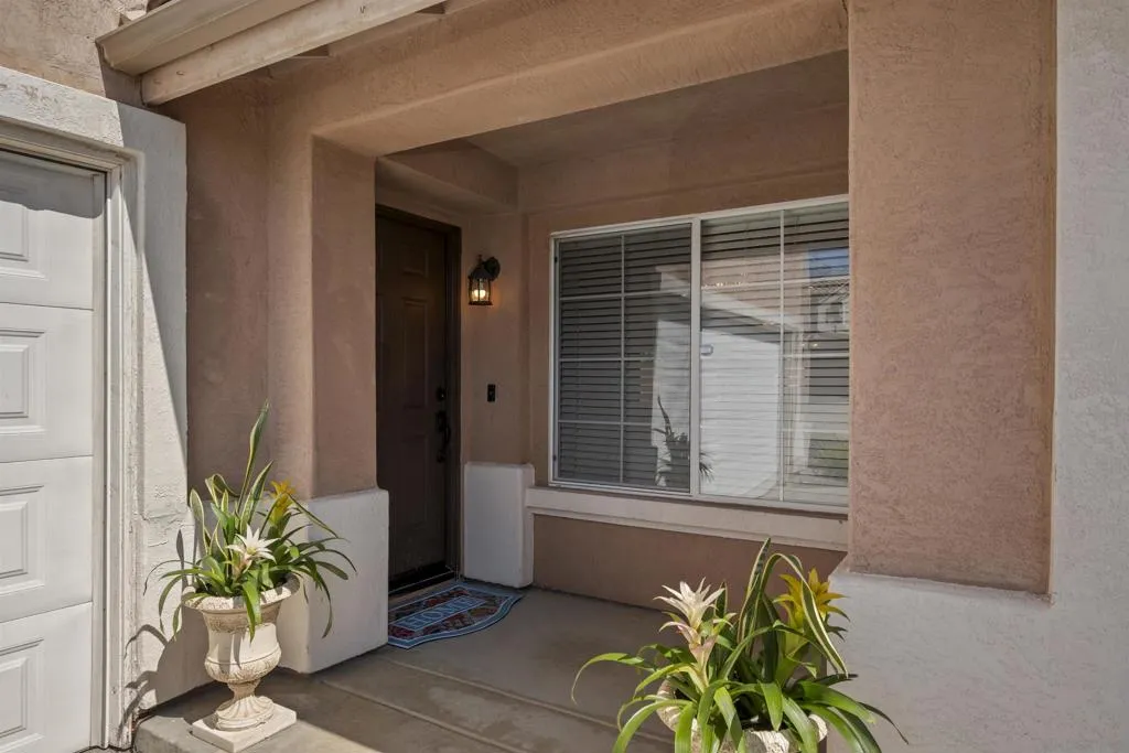 10145 Challenger Ct, Spring Valley, California 91978 home-pic-6