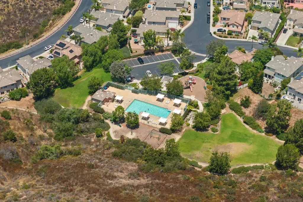 10145 Challenger Ct, Spring Valley, California 91978 home-pic-53