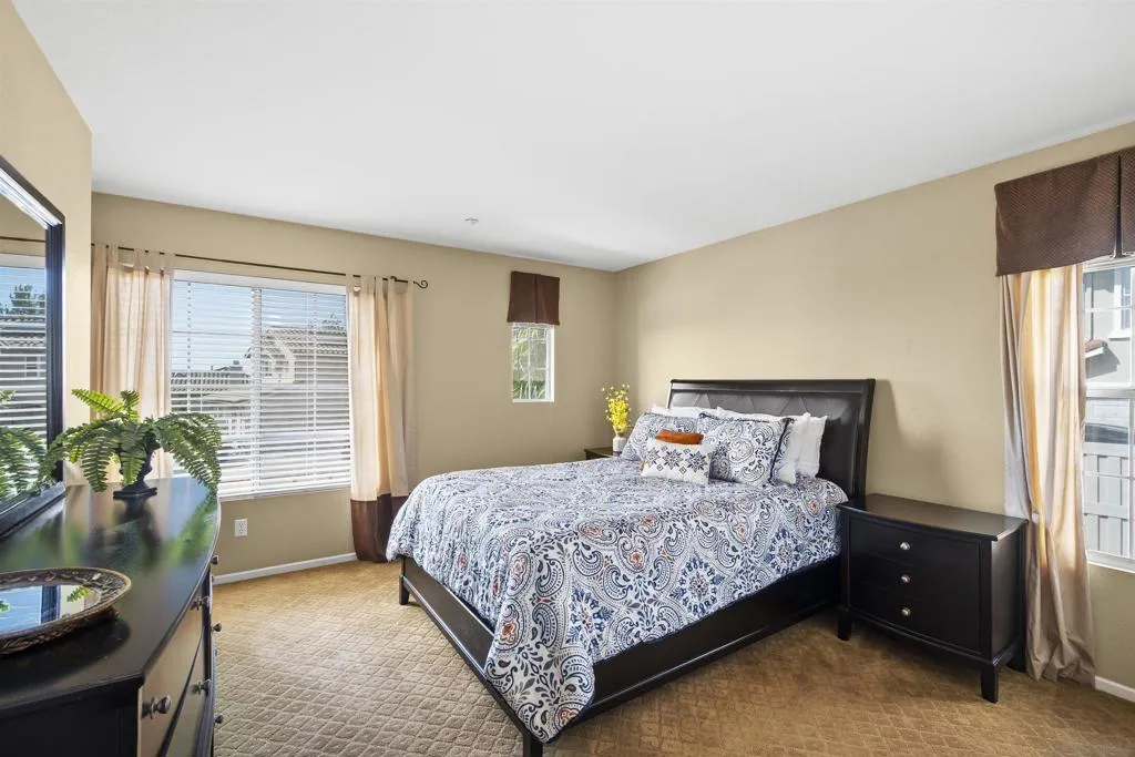 10145 Challenger Ct, Spring Valley, California 91978 home-pic-38