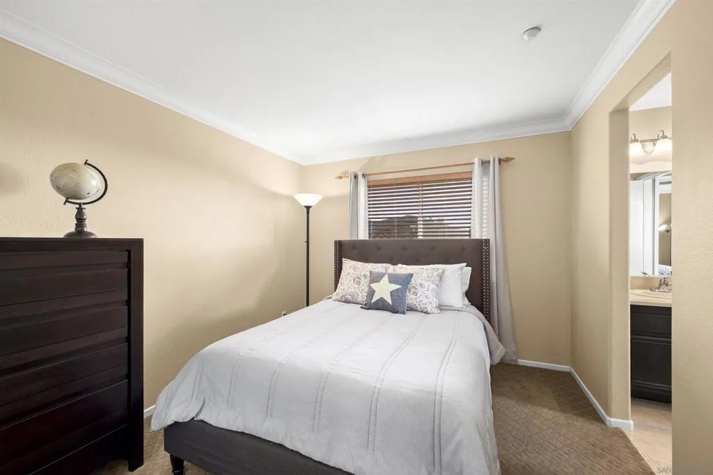 10145 Challenger Ct, Spring Valley, California 91978 home-pic-36