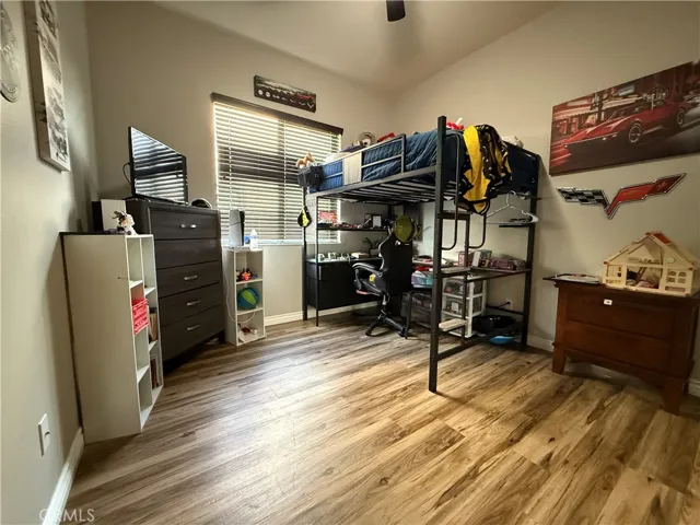 10265 Cotoneaster Street, Apple Valley, California 92308