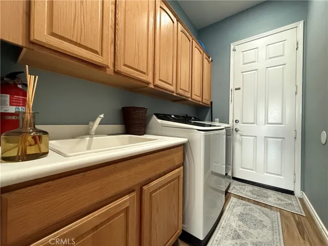 10265 Cotoneaster Street, Apple Valley, California 92308