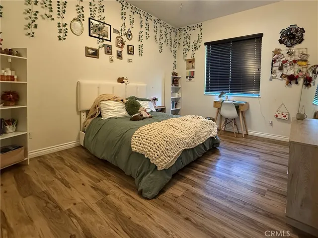 10265 Cotoneaster Street, Apple Valley, California 92308