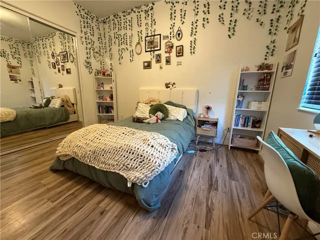 10265 Cotoneaster Street, Apple Valley, California 92308