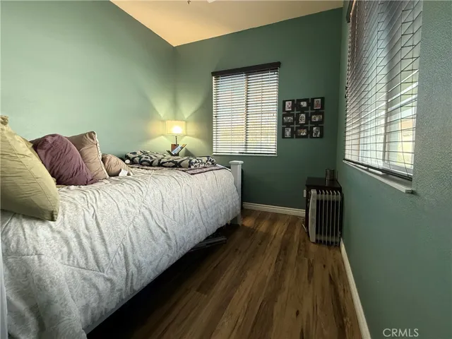 10265 Cotoneaster Street, Apple Valley, California 92308