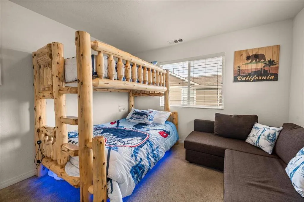 341 Maple Ridge Drive, Big Bear, California 92314 home-pic-33