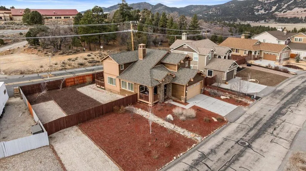 341 Maple Ridge Drive, Big Bear, California 92314 home-pic-3